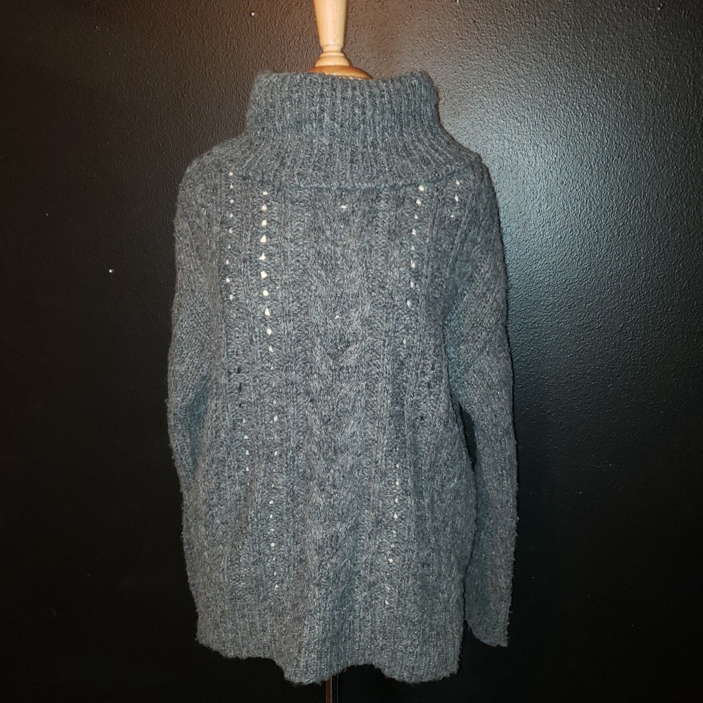 Smartwool Women's oversize wool turtleneck sweater medium